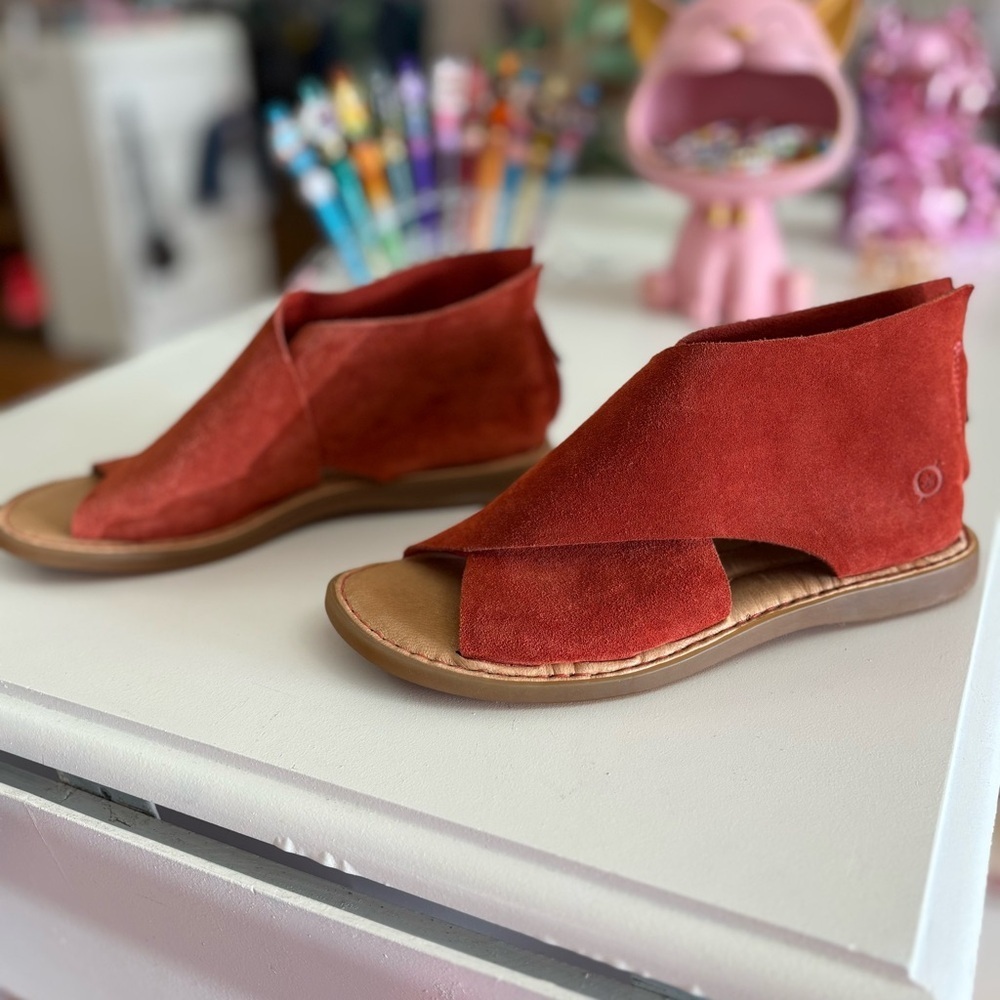 Born Wide Strap Suede Leather Sandals Size 6 - Picture 3 of 7